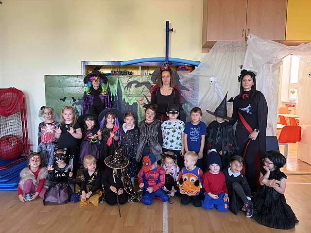 Halloween a spaní ve škole, fotka 23 z 36