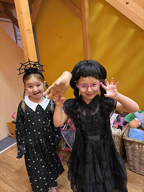 Halloween a spaní ve škole, fotka 28 z 36
