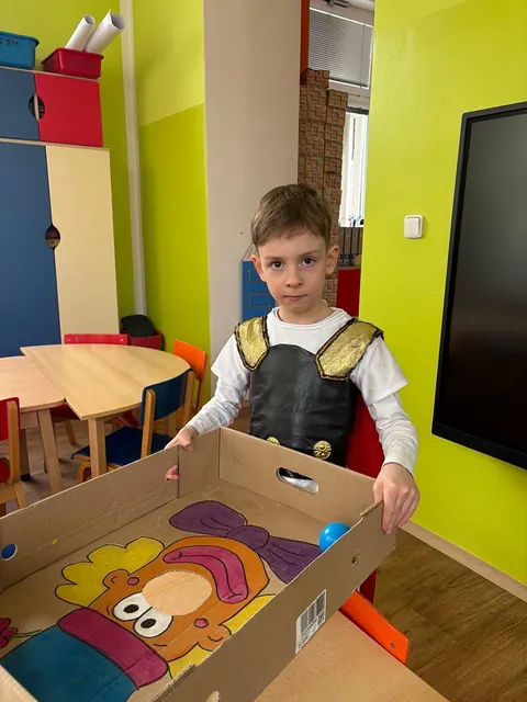 Karneval ve škole a školce, fotka 20 z 46