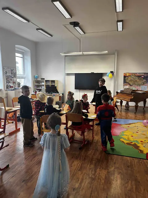 Karneval ve škole a školce, fotka 9 z 46